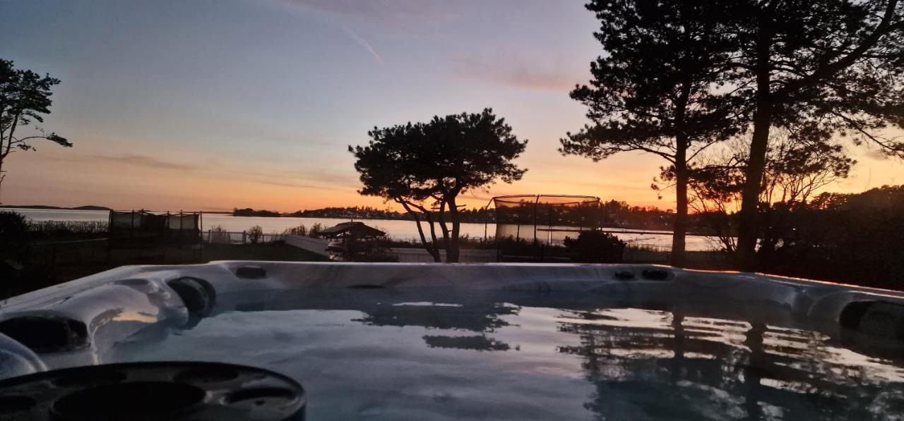 Beach Front Villa In Tonsberg Norway Only July 20-25 Exterior foto
